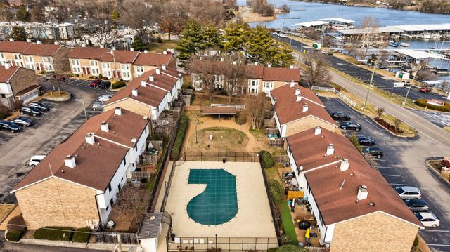 250 Sanders Ferry Rd Apt 36, Hendersonville, TN 37075