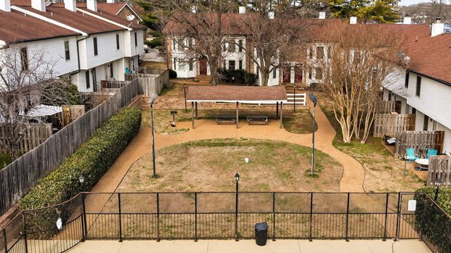 250 Sanders Ferry Rd Apt 36, Hendersonville, TN 37075