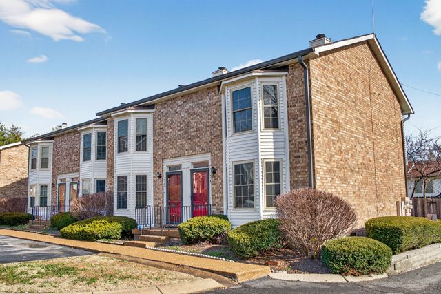 250 Sanders Ferry Rd Apt 36, Hendersonville, TN 37075