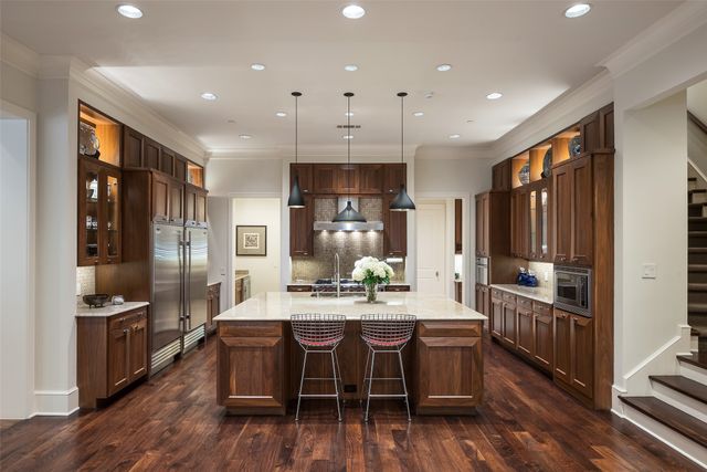 33 Glen Abbey Drive, Dallas, TX 75248