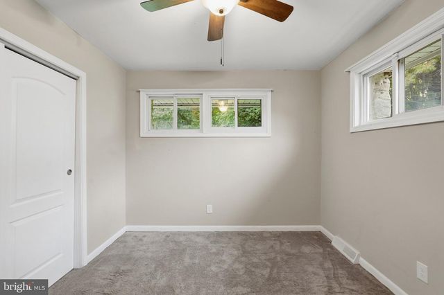 2605 WOODLAWN DR, Bristol, PA 19007