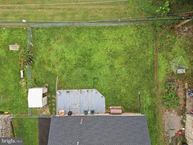 2605 WOODLAWN DR, Bristol, PA 19007