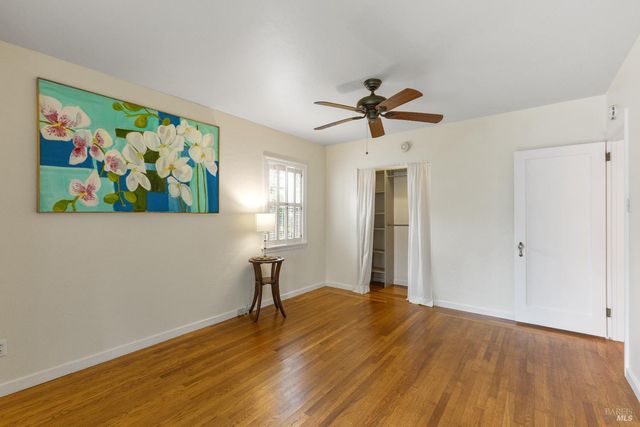 872 Carr Ave, Santa Rosa, CA 95404