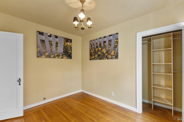 872 Carr Ave, Santa Rosa, CA 95404