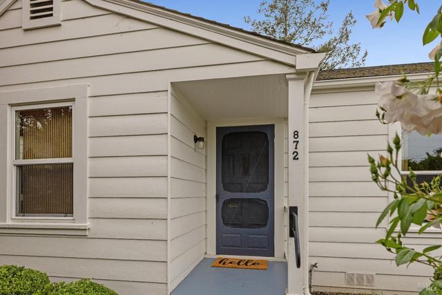 872 Carr Ave, Santa Rosa, CA 95404