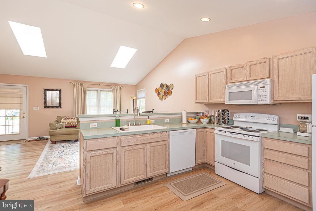 Image 11 of property listing at 17 GREENWOOD LN, Ocean Pines, MD 21811