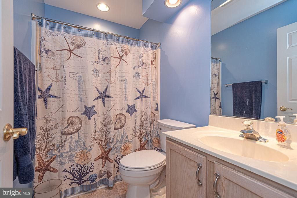 Image 20 of property listing at 17 GREENWOOD LN, Ocean Pines, MD 21811