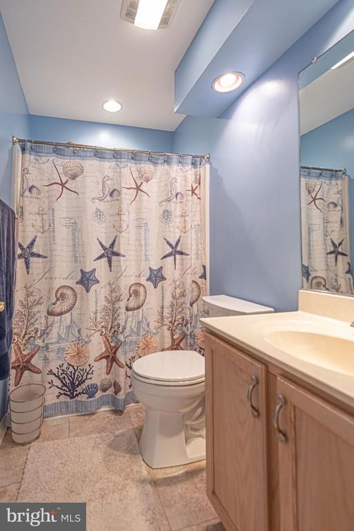 Image 21 of property listing at 17 GREENWOOD LN, Ocean Pines, MD 21811
