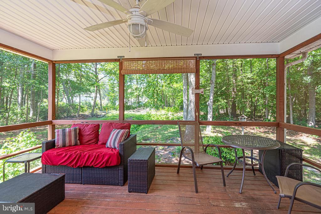 Image 3 of property listing at 17 GREENWOOD LN, Ocean Pines, MD 21811