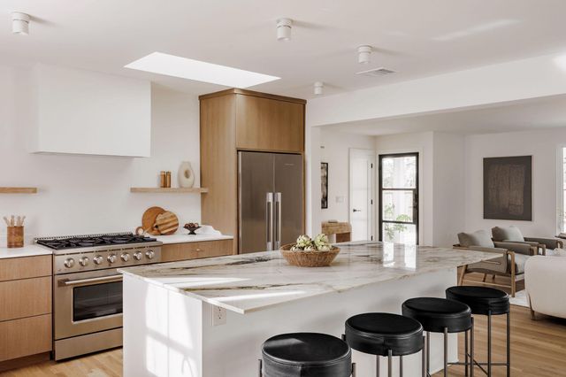 4515 Bull Creek RD, Austin, TX 78731