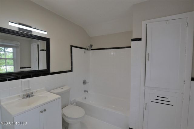 4220 Council Circle, Jackson, MS 39206