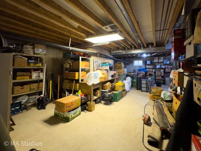 9030 Elm Avenue, Burr Ridge, IL 60527