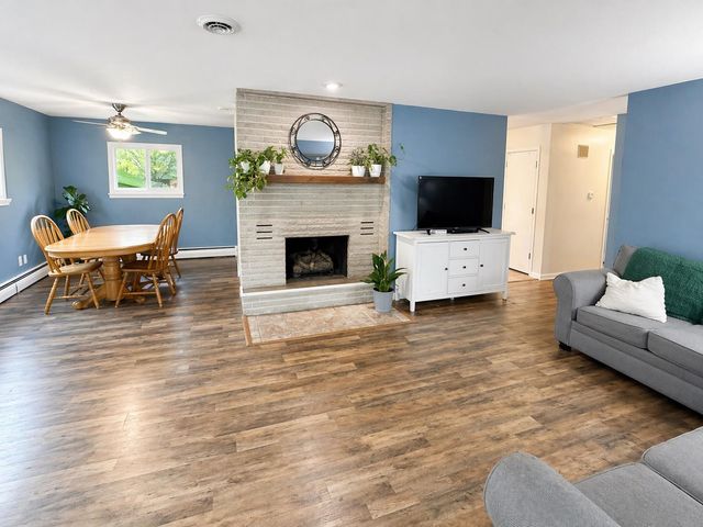 5616 Dartmouth Drive, Fort Wayne, IN 46825