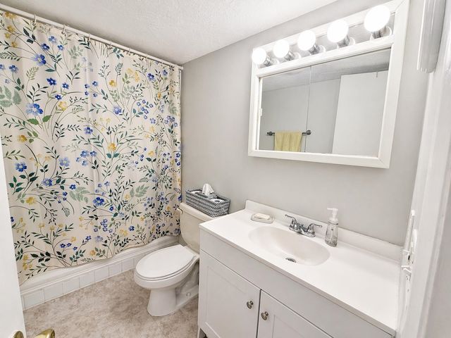 5616 Dartmouth Drive, Fort Wayne, IN 46825