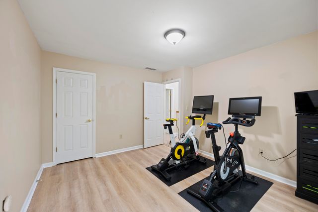 3304 Hunting Hills Drive, Lexington, KY 40515