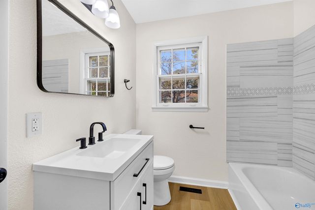 3910 Shamrock Drive NW, Huntsville, AL 35810