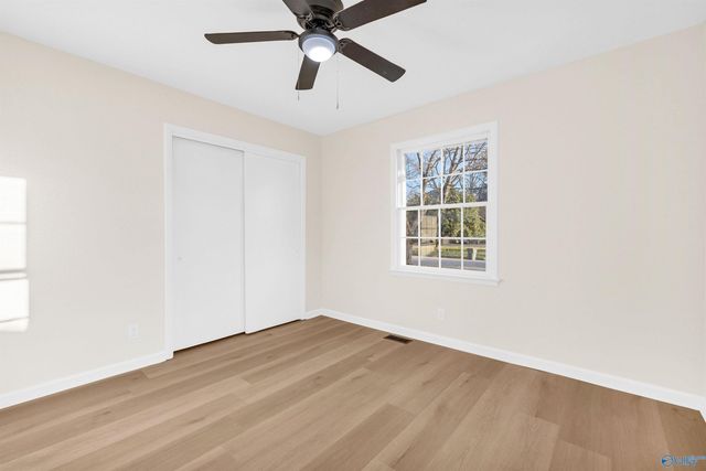 3910 Shamrock Drive NW, Huntsville, AL 35810