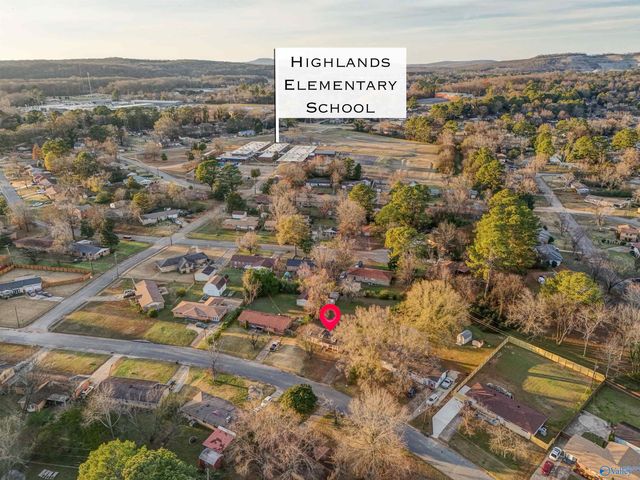 3910 Shamrock Drive NW, Huntsville, AL 35810