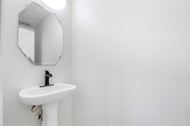 434 Williams Landing Drive, Sugar Land, TX 77479