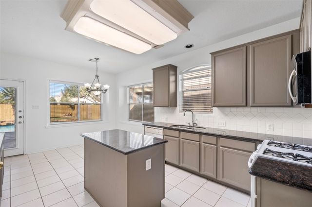 434 Williams Landing Drive, Sugar Land, TX 77479