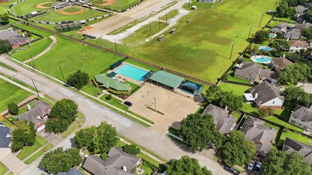 6506 River Glen Court, Pearland, TX 77584