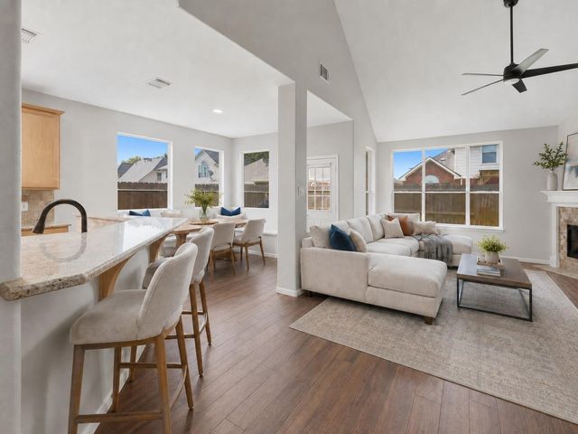 6506 River Glen Court, Pearland, TX 77584