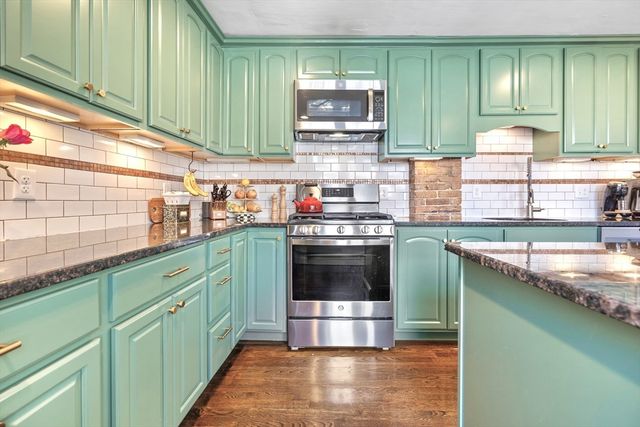 417 Bunker Hill St 2, Boston, MA 02129