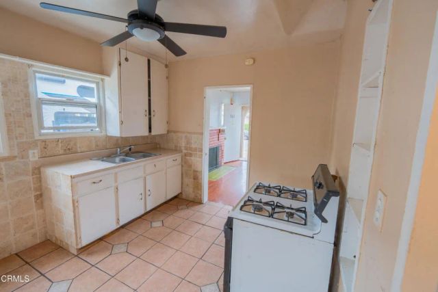 557 N North Olive Street Street, Ventura, CA 93001