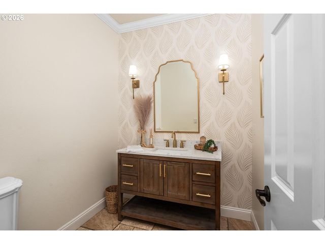 875 Nw PEBBLE BEACH Way, Beaverton, OR 97006