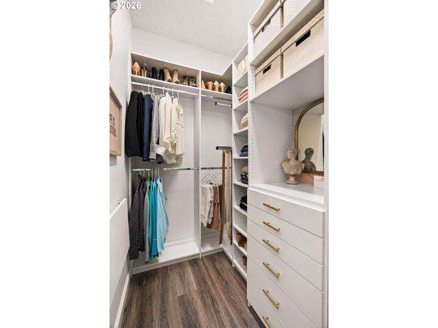 875 Nw PEBBLE BEACH Way, Beaverton, OR 97006