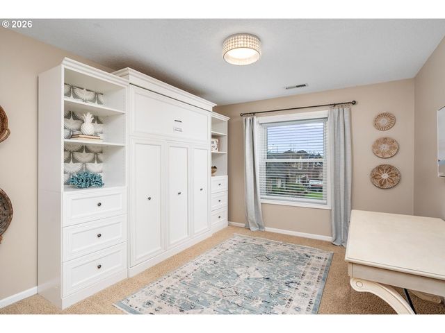 875 Nw PEBBLE BEACH Way, Beaverton, OR 97006