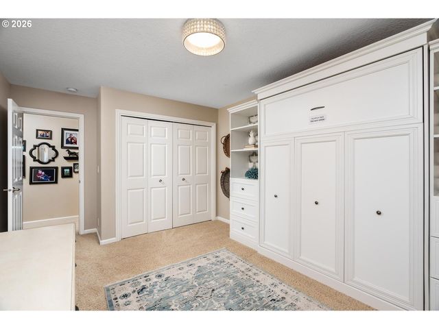 875 Nw PEBBLE BEACH Way, Beaverton, OR 97006