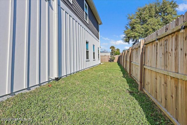 635 5TH Avenue S, Jacksonville Beach, FL 32250