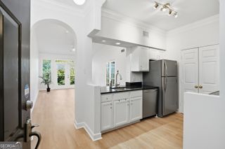 3777 PEACHTREE Road NE 933, Brookhaven, GA 30319