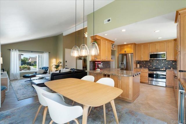 13825 Via Lactea, San Diego, CA 92129