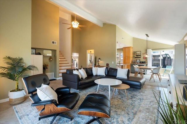 13825 Via Lactea, San Diego, CA 92129