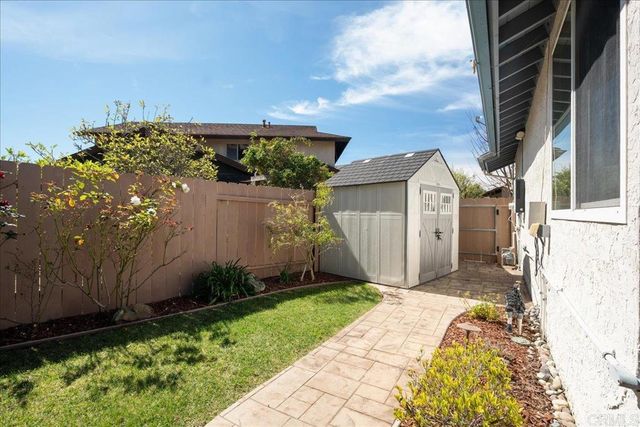 13825 Via Lactea, San Diego, CA 92129
