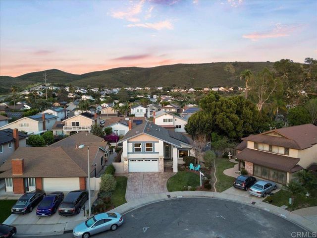 13825 Via Lactea, San Diego, CA 92129