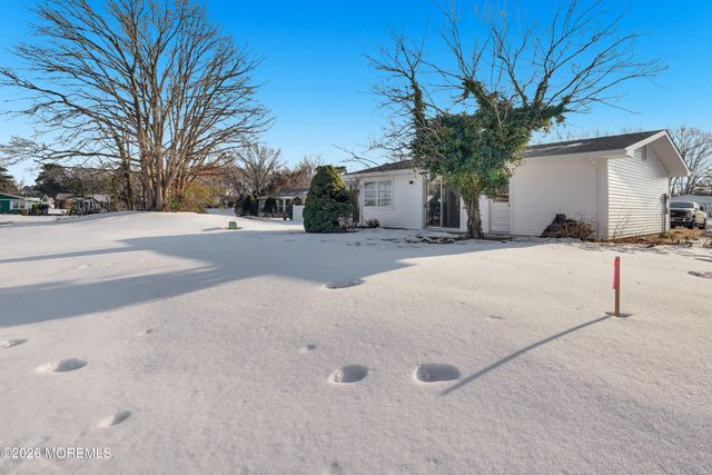 6 Hardy Court, Brick, NJ 08724