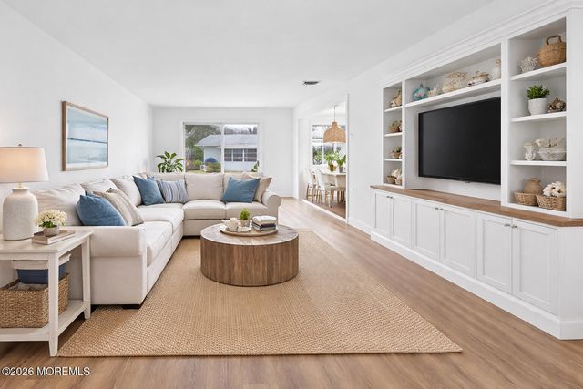 6 Hardy Court, Brick, NJ 08724