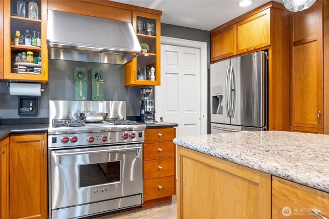 20230 NE 38th Court, Sammamish, WA 98074