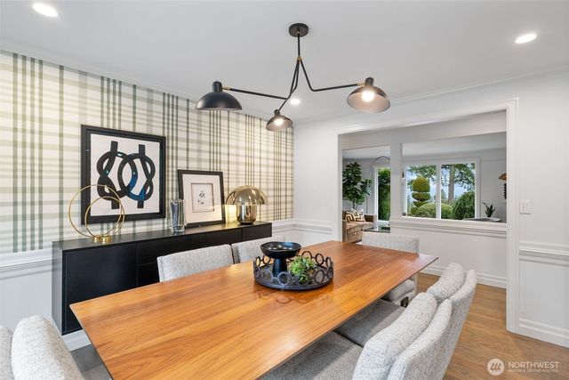 20230 NE 38th Court, Sammamish, WA 98074