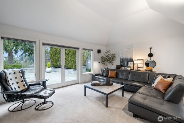 20230 NE 38th Court, Sammamish, WA 98074
