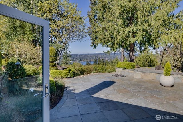 20230 NE 38th Court, Sammamish, WA 98074