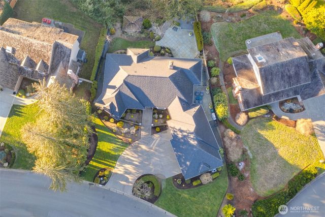 20230 NE 38th Court, Sammamish, WA 98074