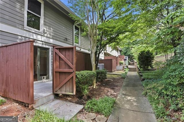 5056 Meadow Lane 5056, Marietta, GA 30068