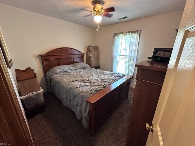 121 Causeway DR, Chesapeake, VA 23322