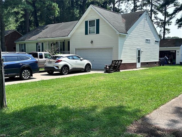 121 Causeway DR, Chesapeake, VA 23322