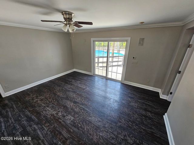 415 Whitebridge Road, Hampstead, NC 28443