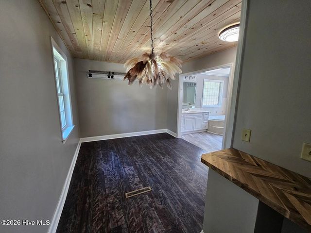 415 Whitebridge Road, Hampstead, NC 28443